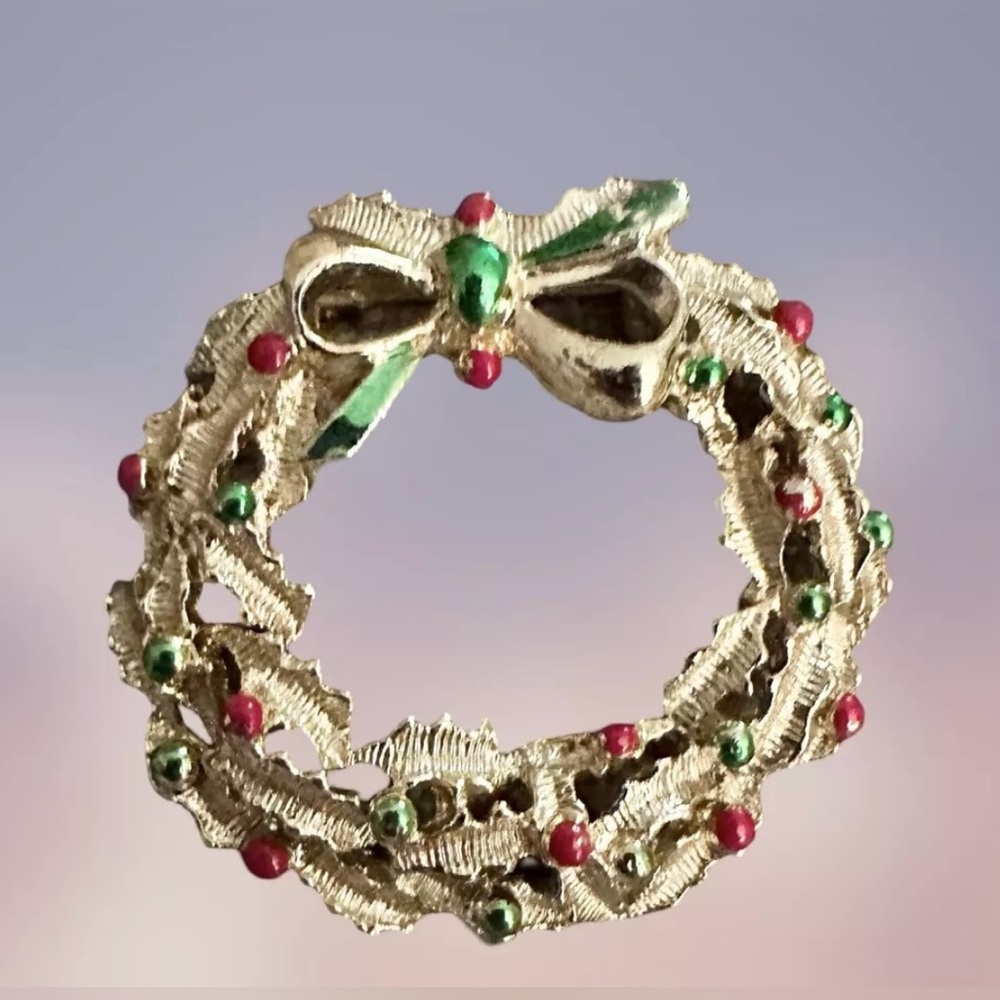 Vintage Brooch Gerry's
Wreath Pin Christmas Holiday
Costume Jewelry Colorful